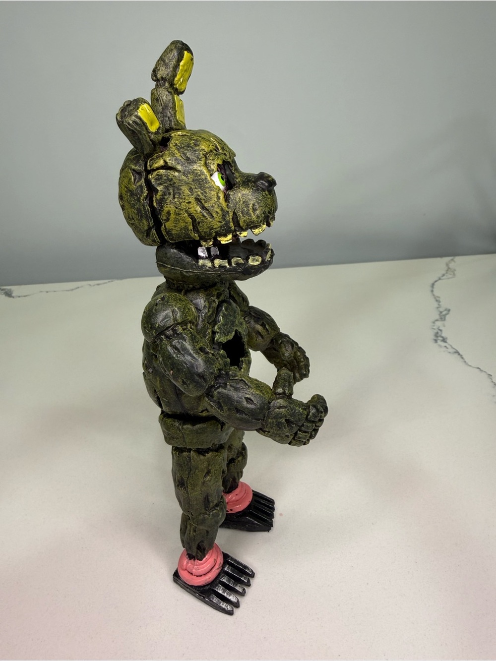 Five Nights At Freddys Springtrap Figure - Picture 3 of 7